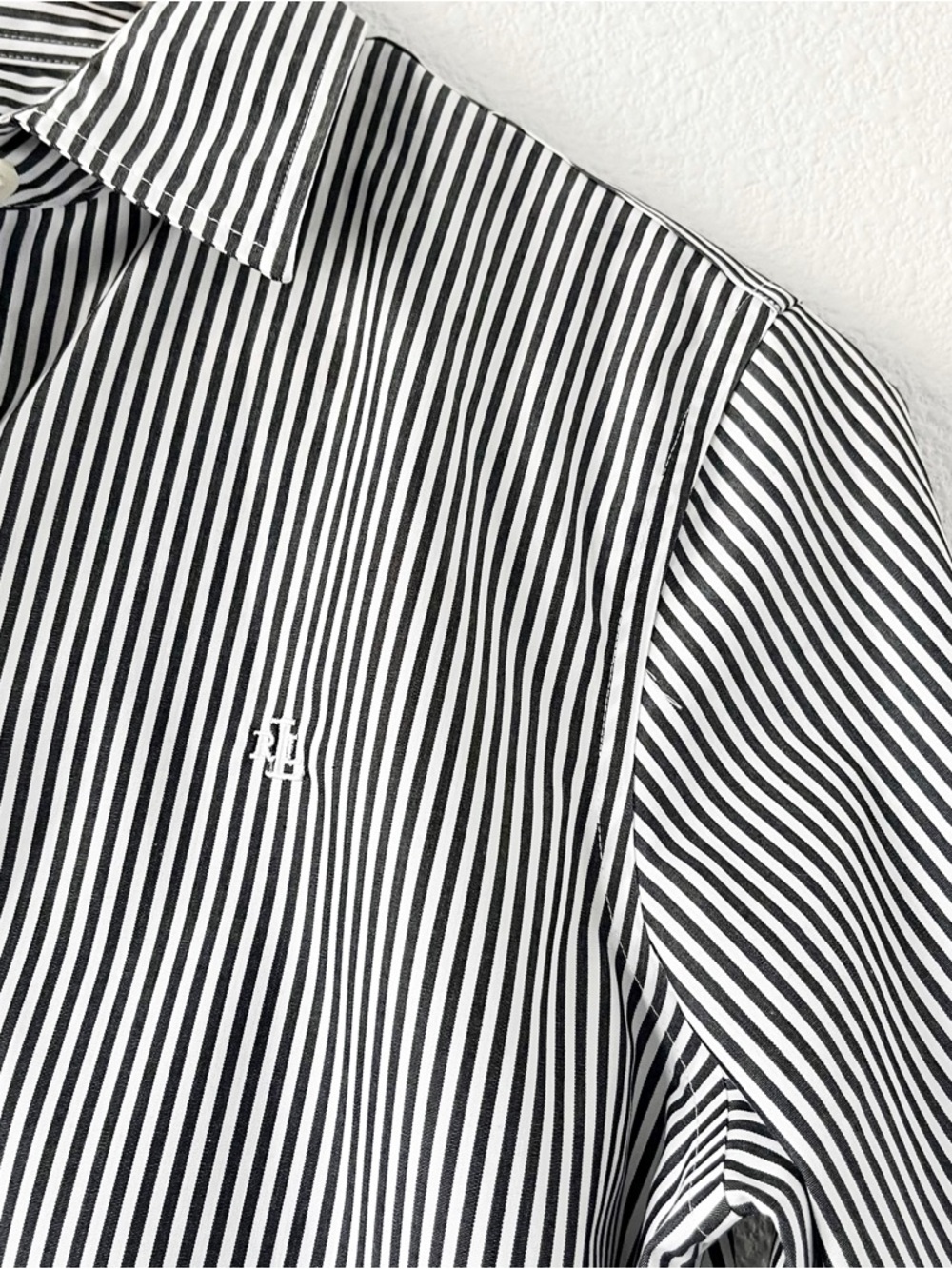 Lauren Ralph Lauren Striped Non Iron Classic Fit Button Down Gray White Shirt - Picture 4 of 10